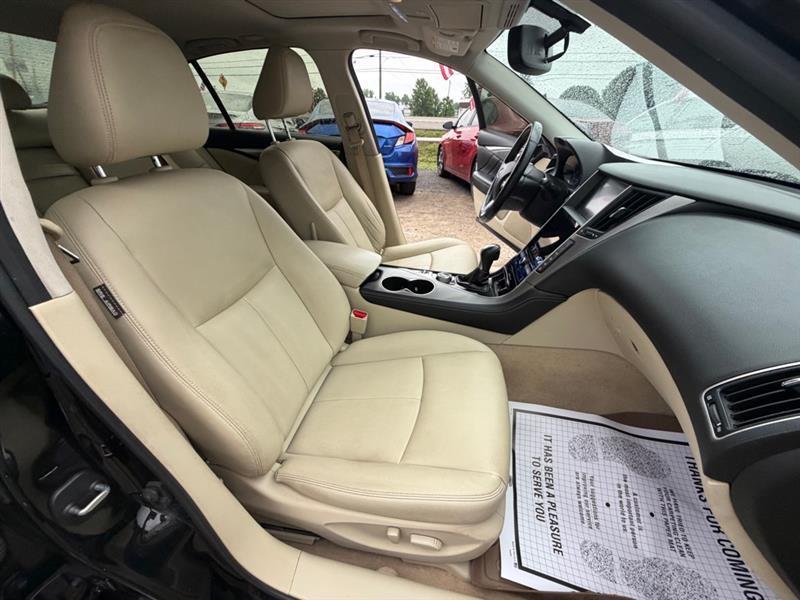 Infiniti Q50  2015