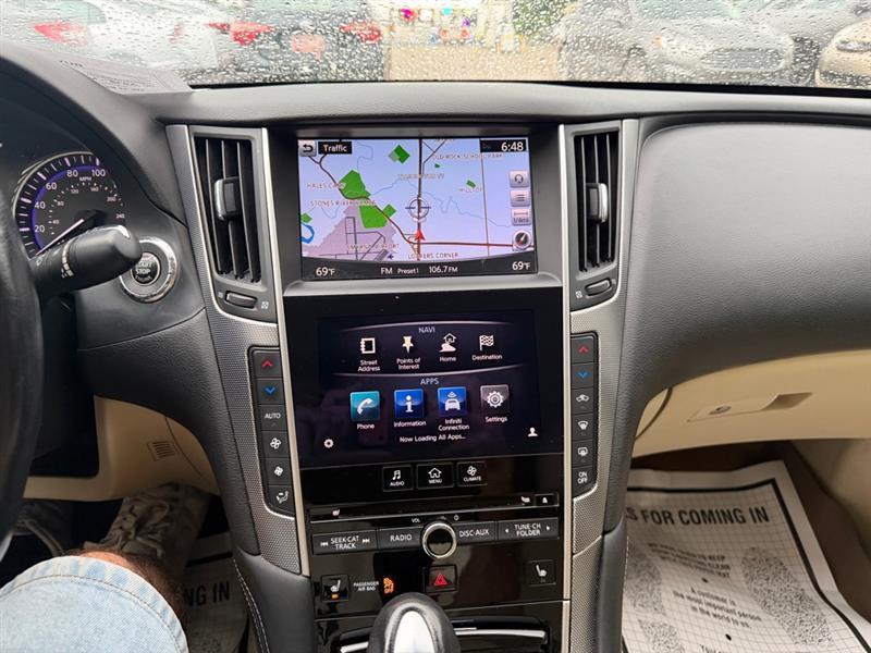 Infiniti Q50  2015