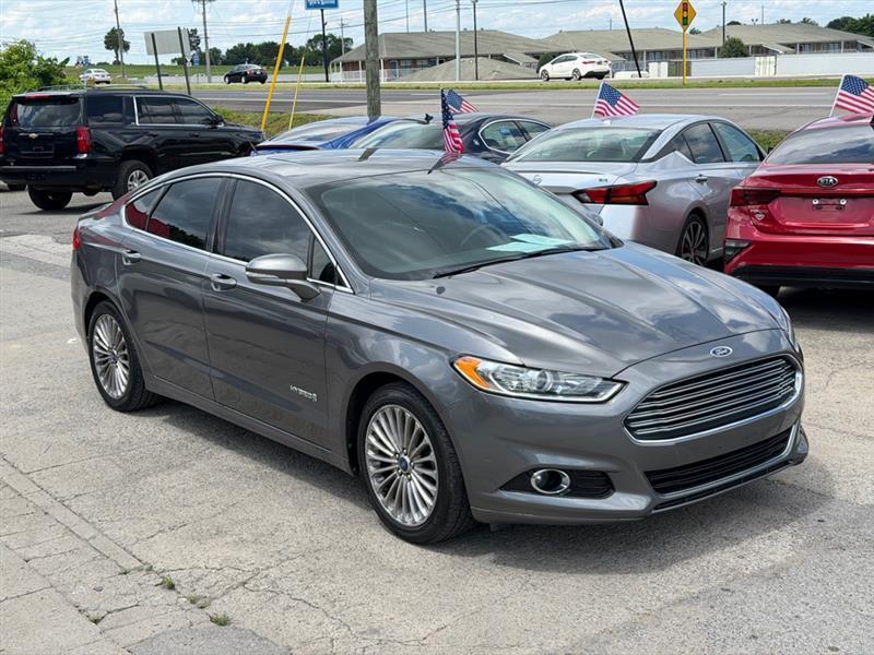 Ford Fusion Hybrid  2013