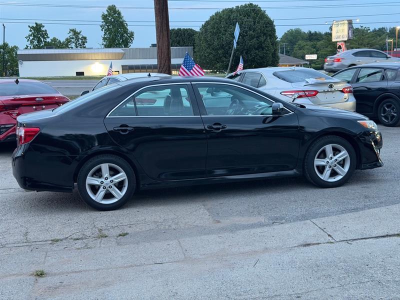 Toyota Camry  2014