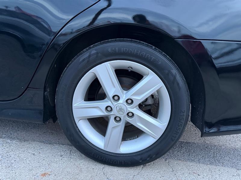 Toyota Camry  2014