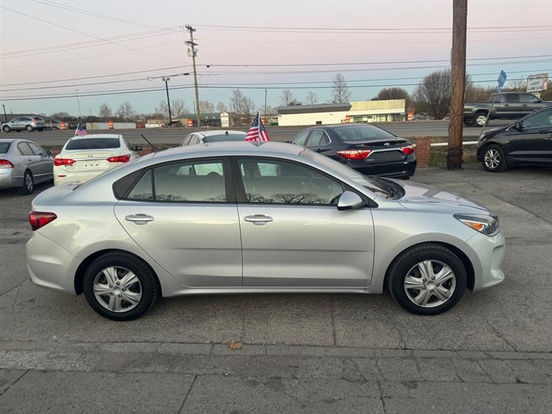 Kia Rio  2020