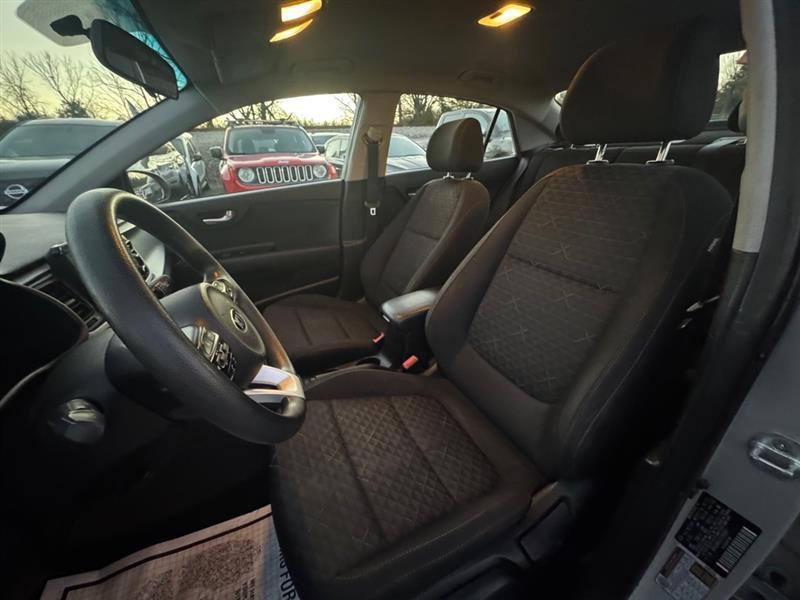 Kia Rio  2020