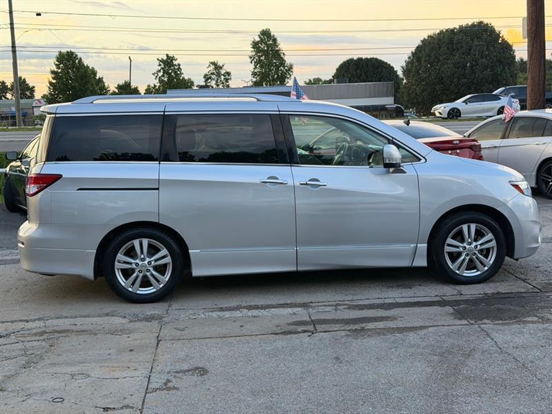 Nissan Quest  2011