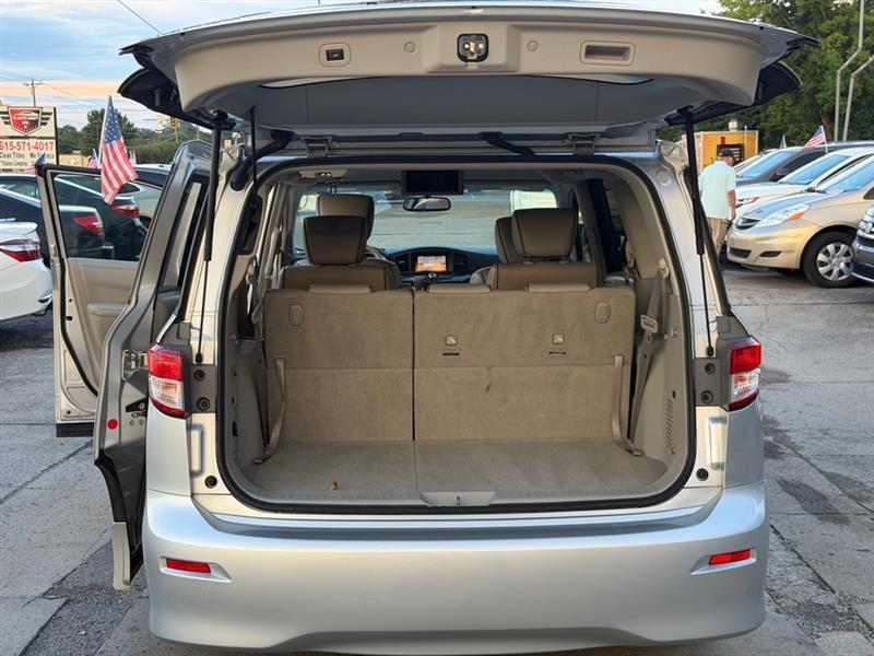 Nissan Quest  2011