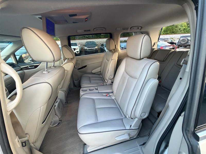 Nissan Quest  2011