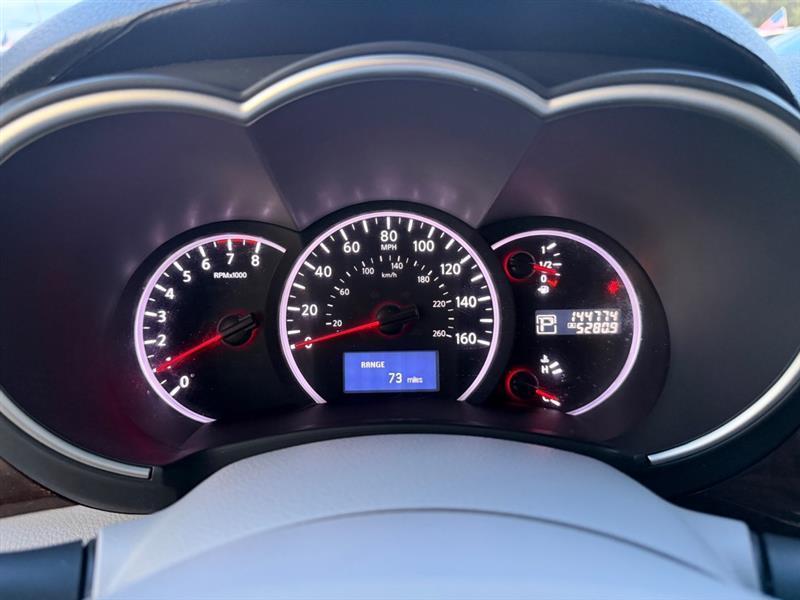 Nissan Quest  2011
