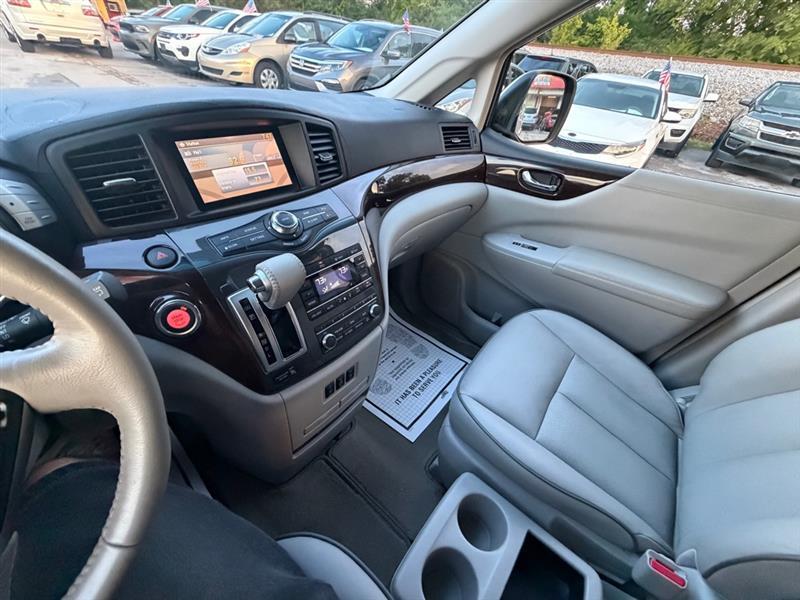 Nissan Quest  2011
