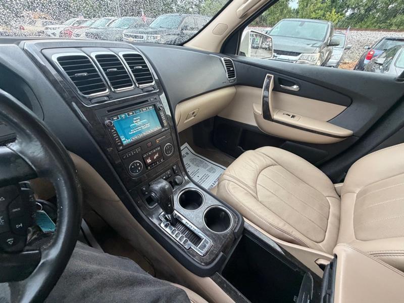 GMC Acadia  2012