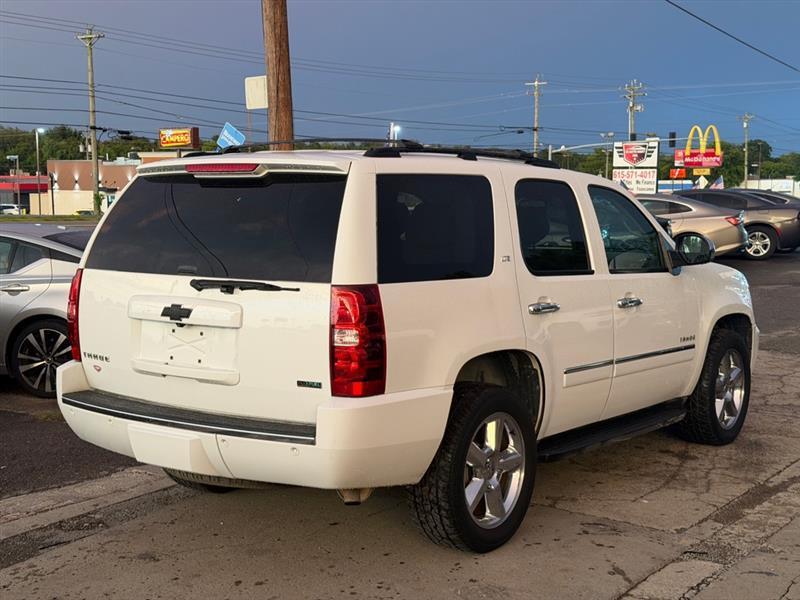 Chevrolet Tahoe  2011