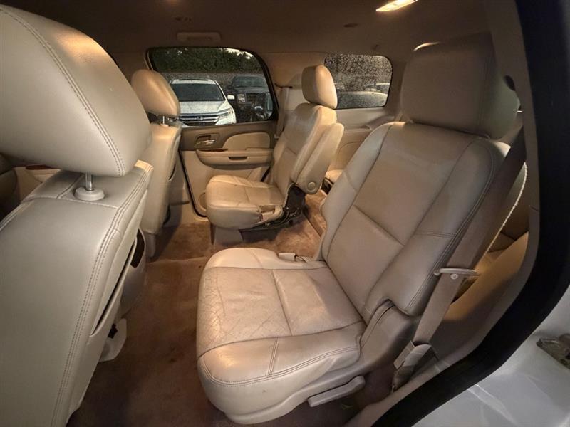 Chevrolet Tahoe  2011