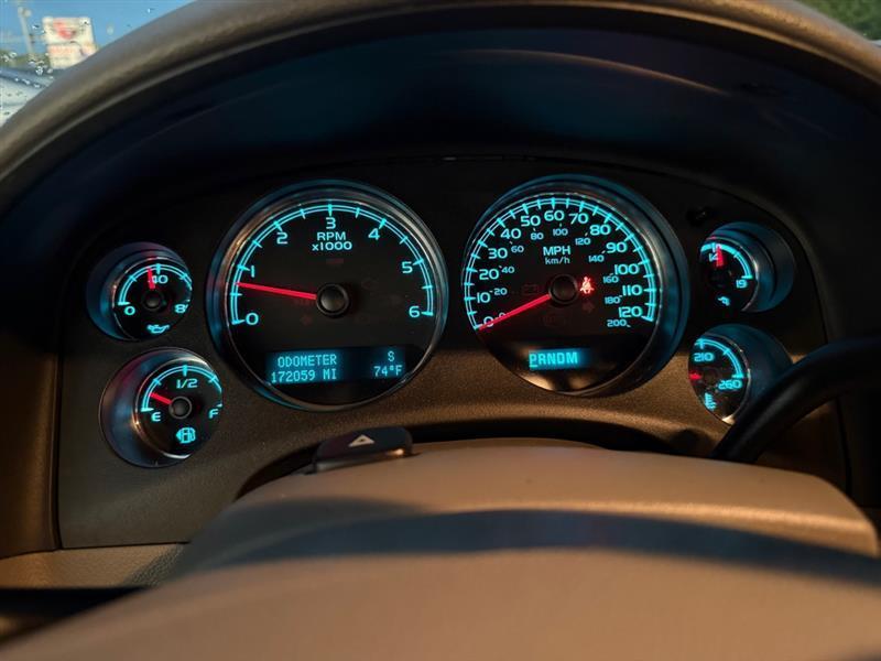 Chevrolet Tahoe  2011