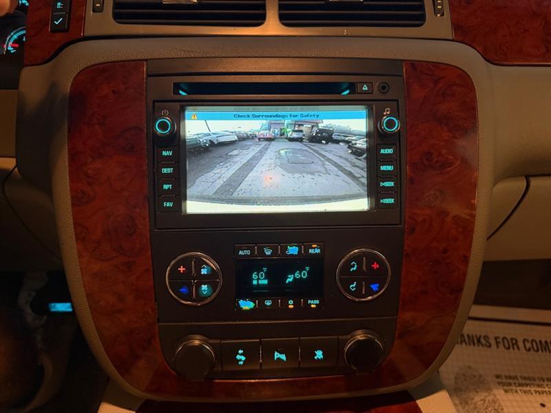 Chevrolet Tahoe  2011