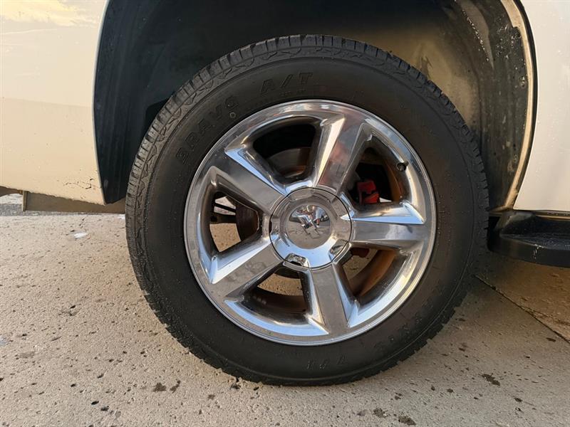 Chevrolet Tahoe  2011