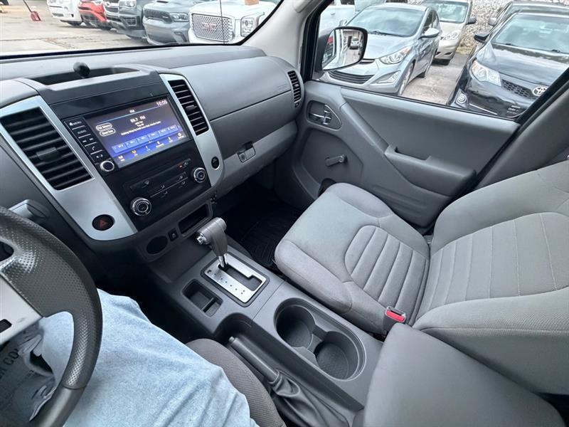Nissan Frontier  2019