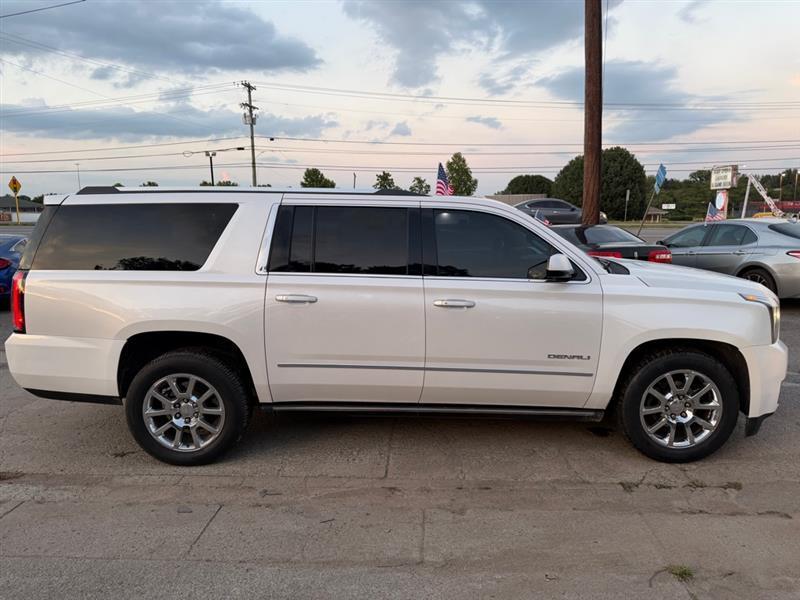 GMC Yukon XL  2017