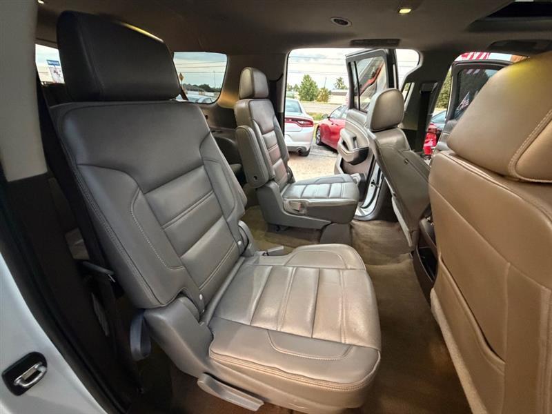 GMC Yukon XL  2017