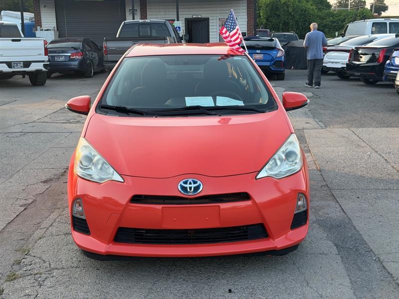 Toyota Prius c  2013