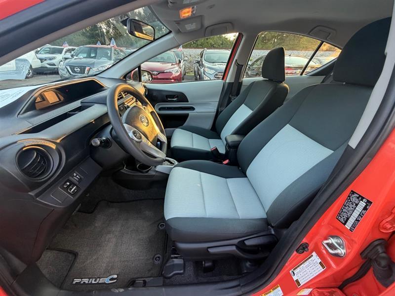 Toyota Prius c  2013