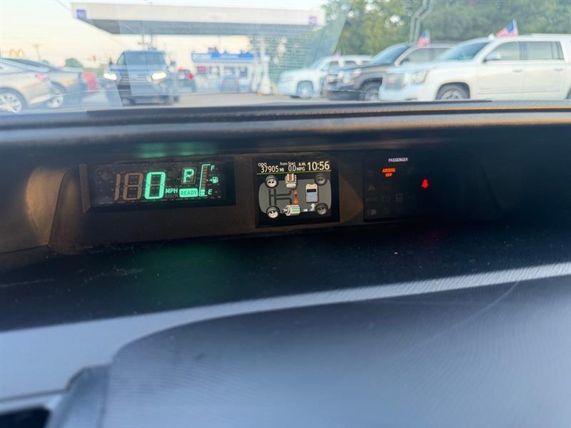 Toyota Prius c  2013