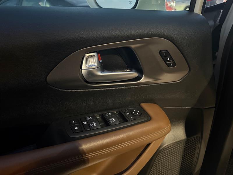 Chrysler Pacifica  2020