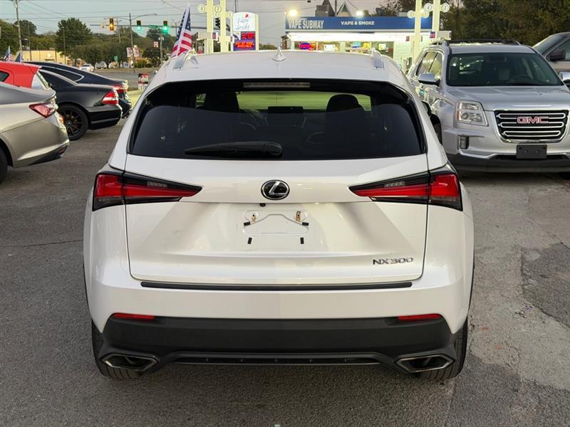 Lexus NX 200t  2018