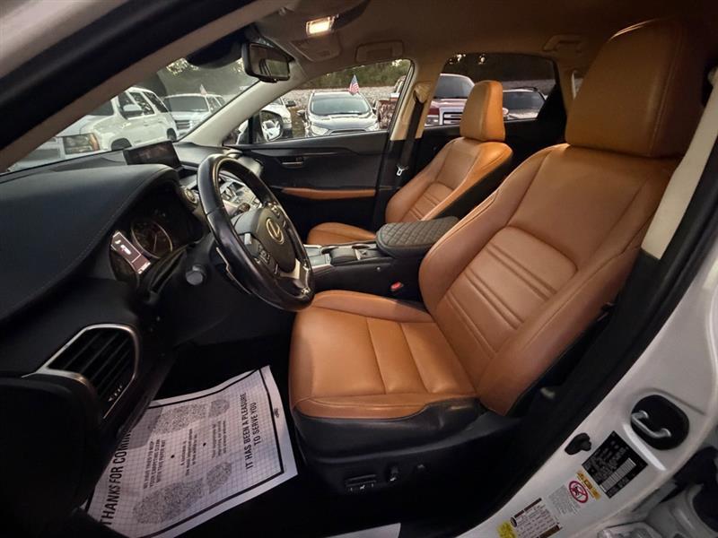 Lexus NX 200t  2018