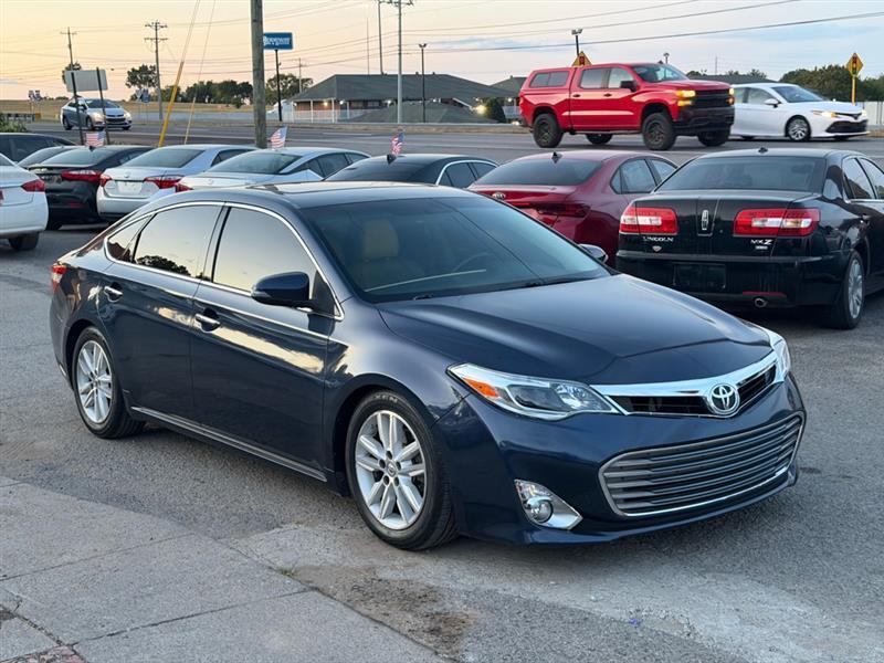 Toyota Avalon  2015