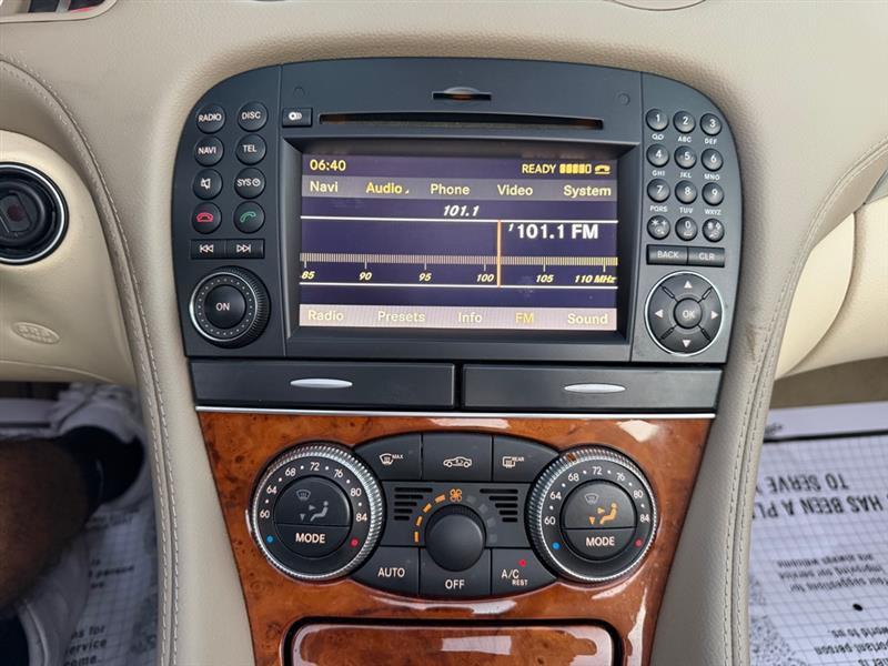 Mercedes-Benz SL-Class  2011