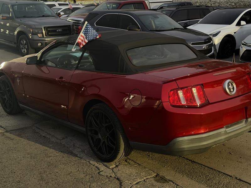 Ford Mustang  2010