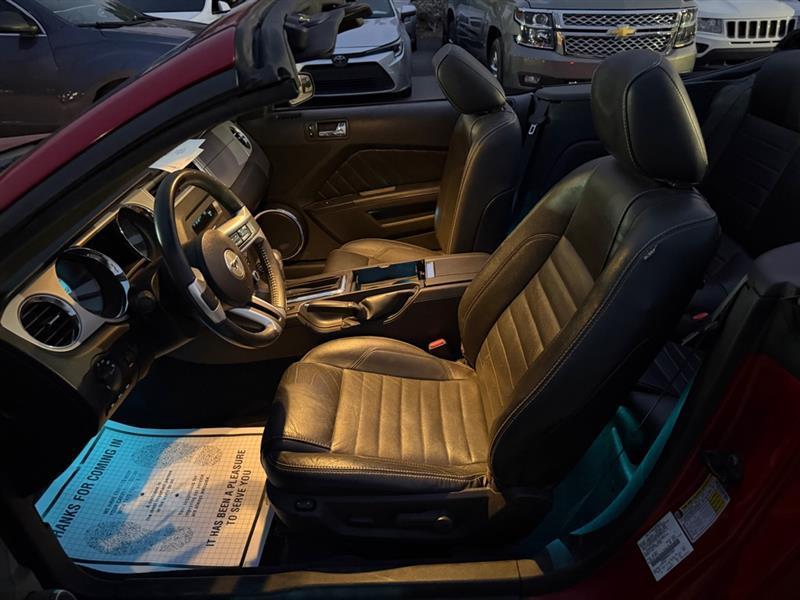 Ford Mustang  2010
