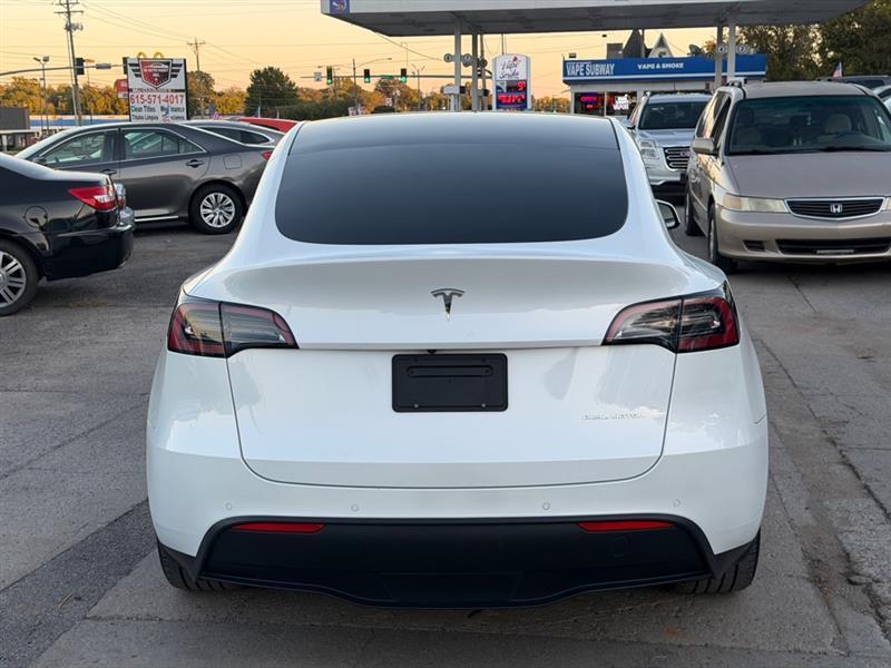 Tesla Model Y  2022