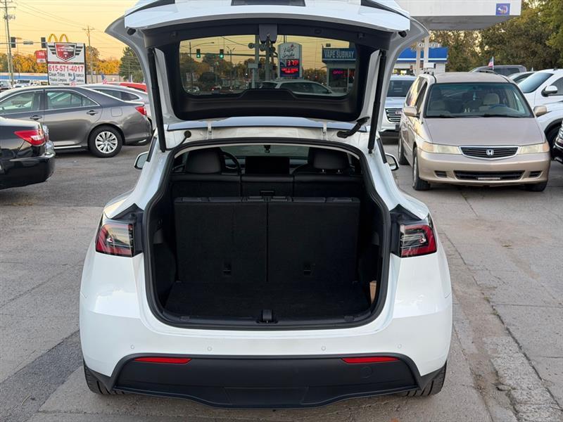 Tesla Model Y  2022