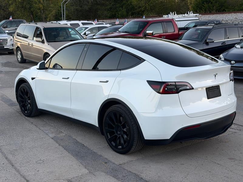Tesla Model Y  2022