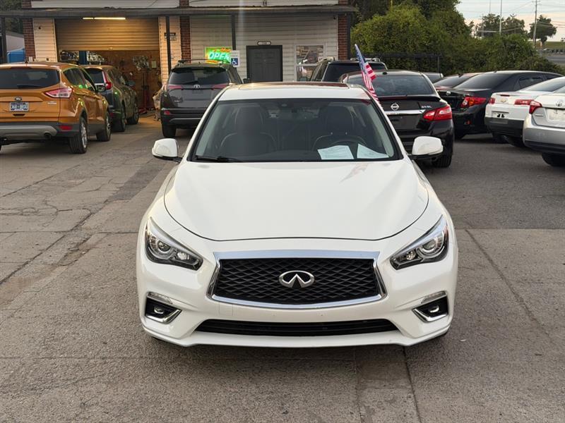 2018 INFINITI Q50 LUXE