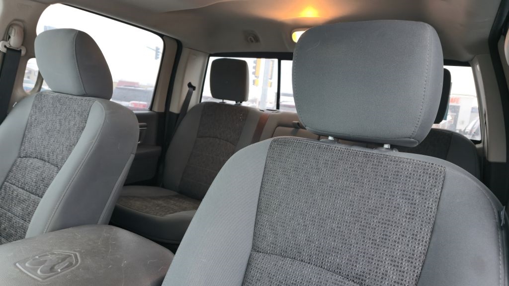 RAM 1500 SLT Crew Cab SWB 4WD 2015