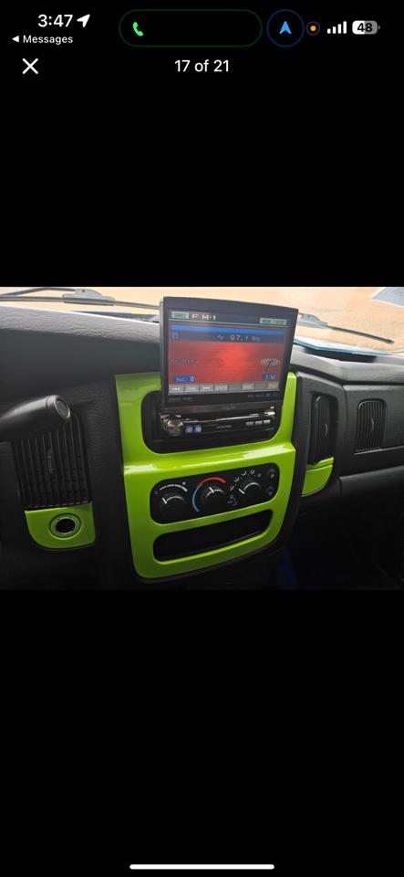 Dodge Ram 1500 4dr Quad Cab 140.5" WB ST 2003