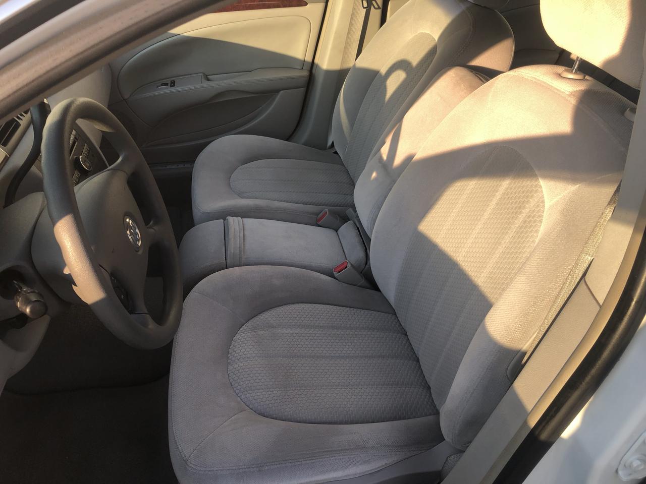 Buick Lucerne 4dr Sdn CX 2006