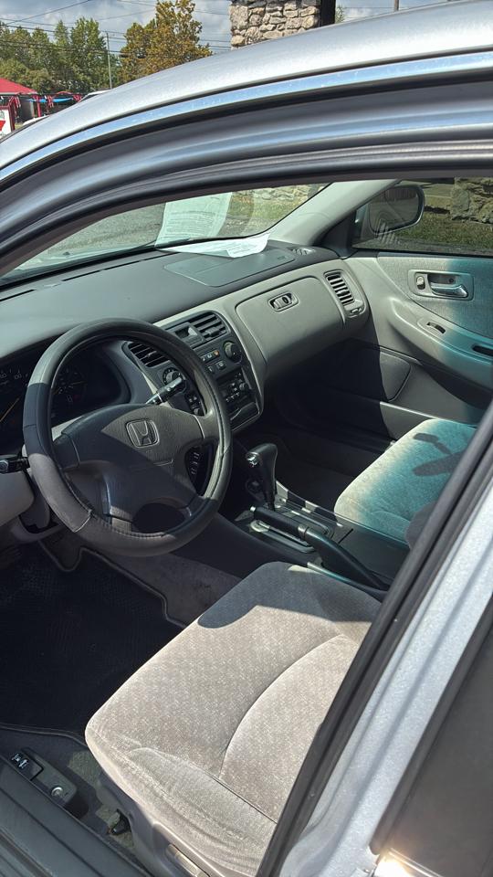 Honda Accord Sdn LX Auto V6 2001