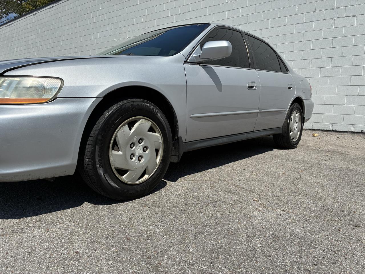 Honda Accord Sdn LX Auto V6 2001