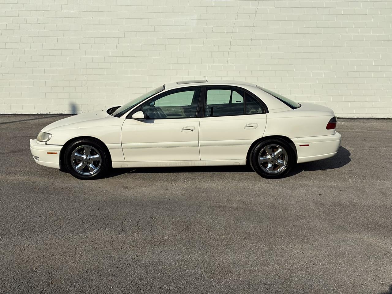 Cadillac Catera 4dr Sdn w/Leather 1998