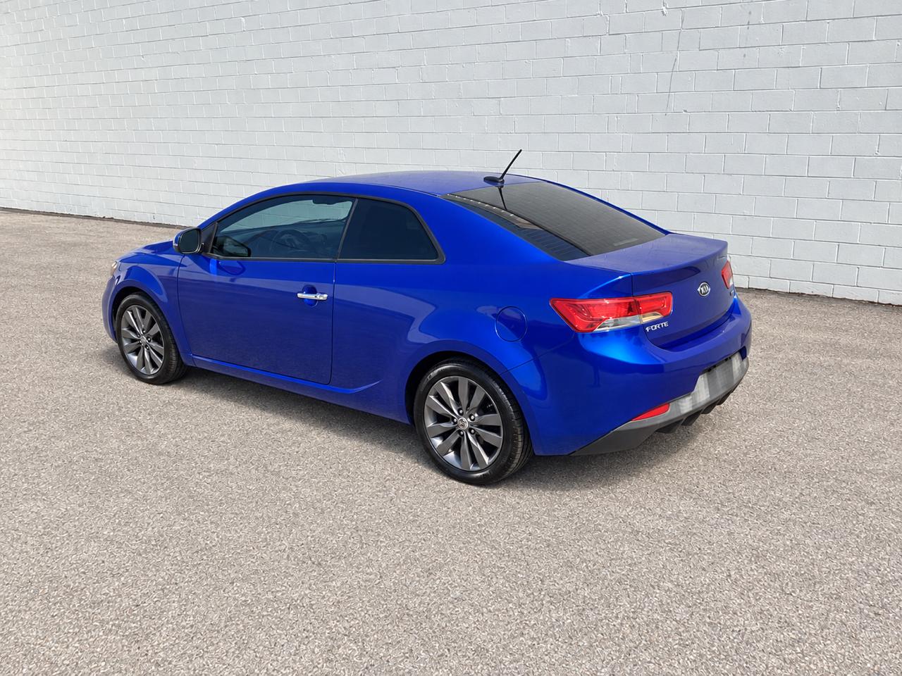 Kia Forte Koup 2dr Cpe Auto SX 2012