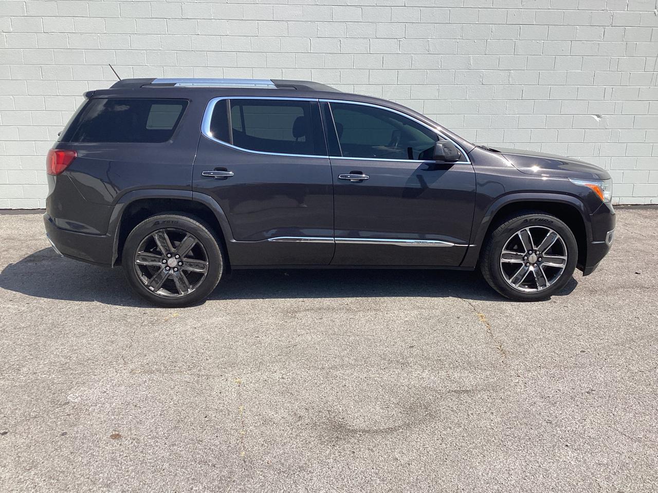 GMC Acadia AWD 4dr Denali 2017