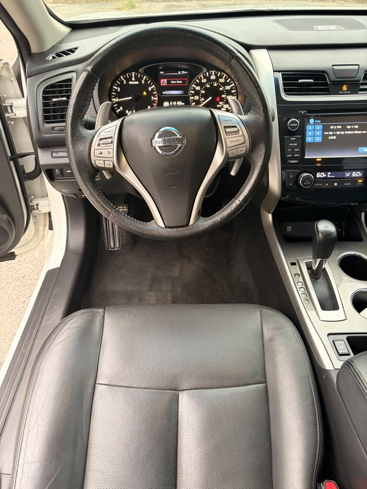 Nissan Altima 4dr Sdn V6 3.5 SL *Ltd Avail* 2015
