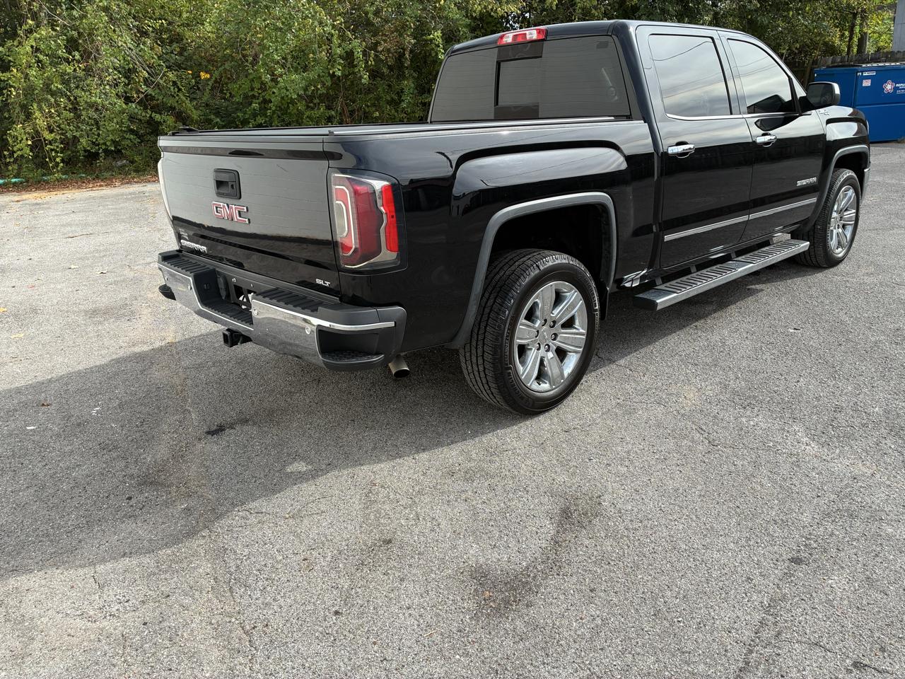 GMC Sierra 1500 4WD Crew Cab 143.5" SLT 2017