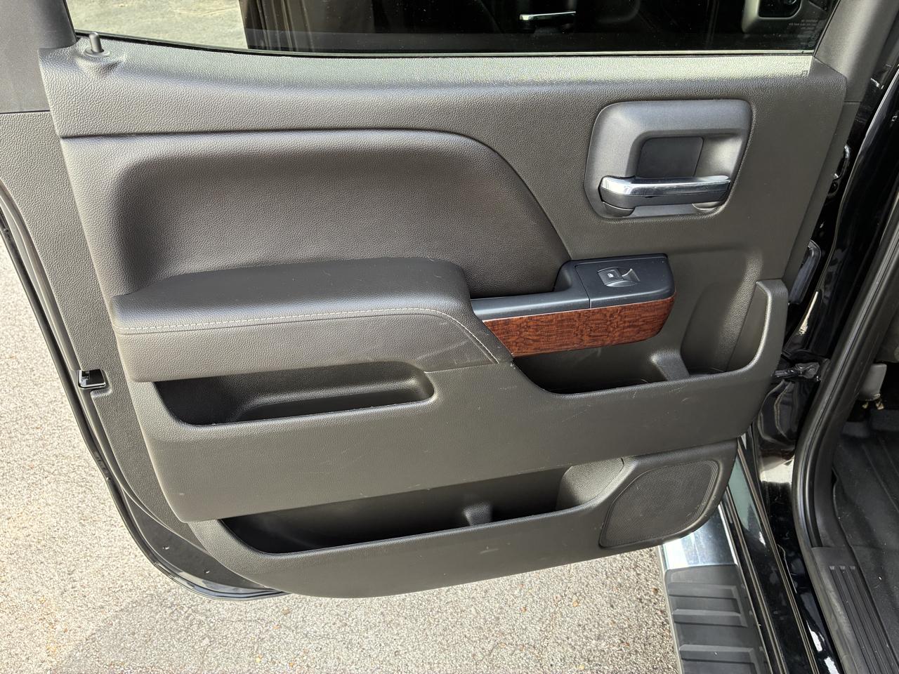 GMC Sierra 1500 4WD Crew Cab 143.5" SLT 2017