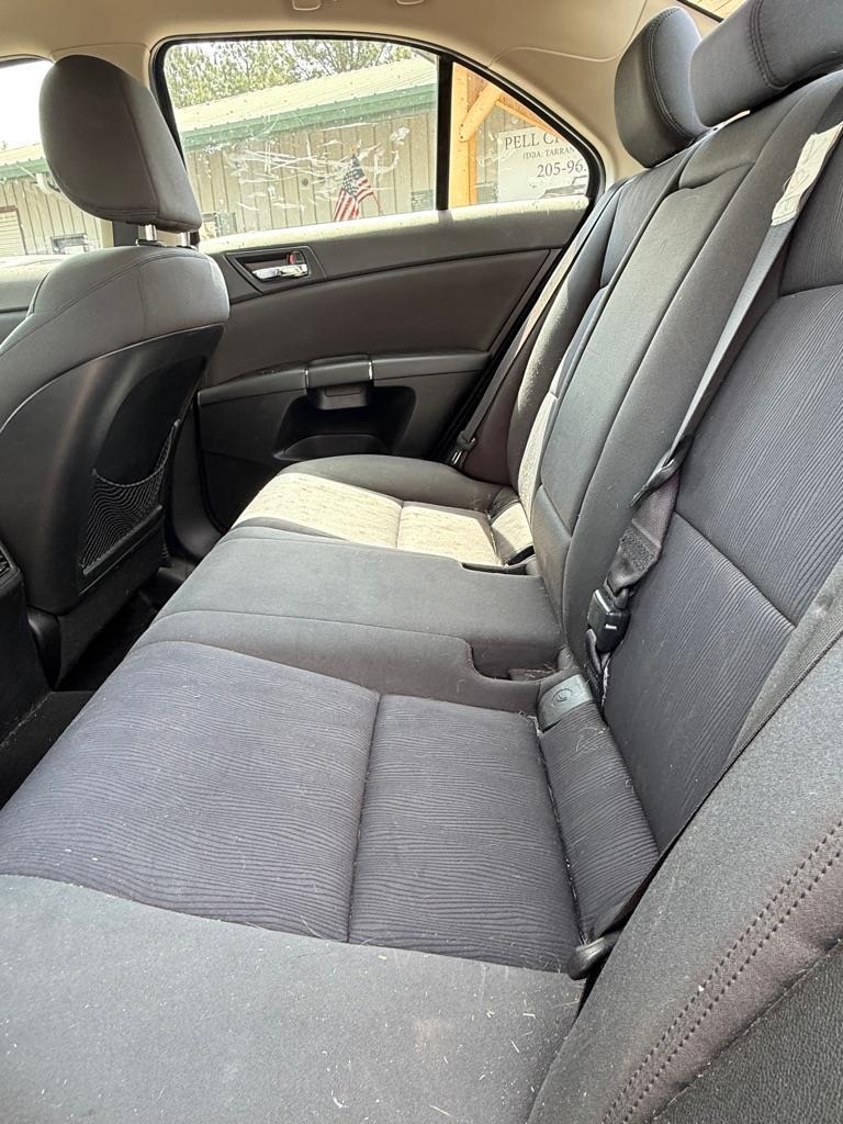 Suzuki Kizashi  2011