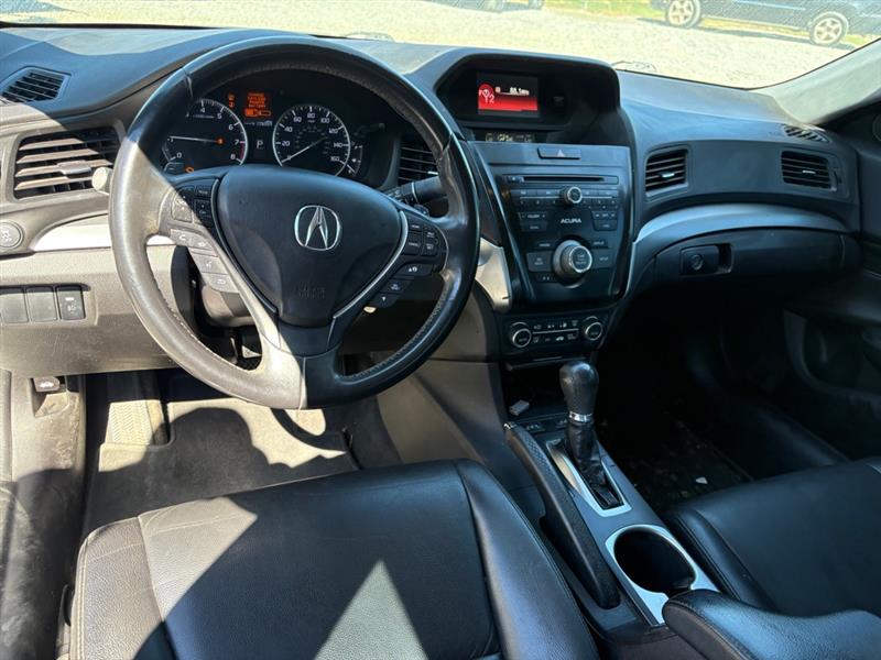 Acura ILX 8-Spd AT 2016