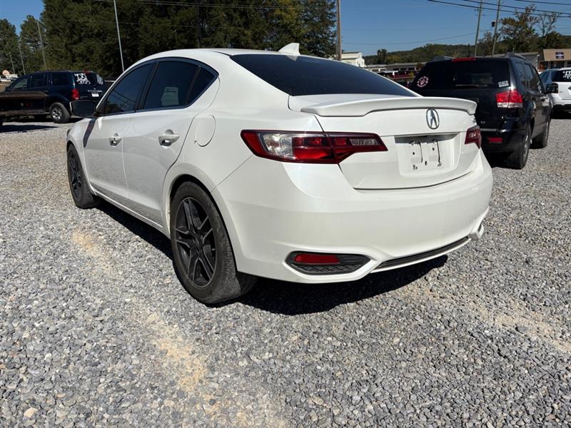 Acura ILX 8-Spd AT 2016