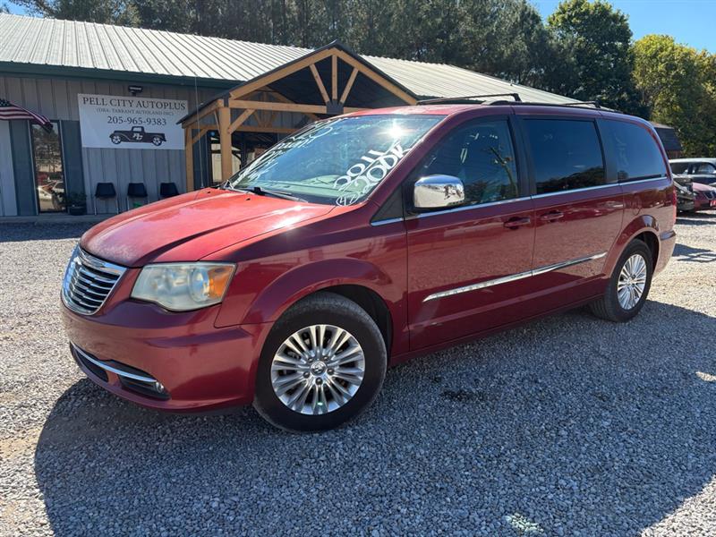 Chrysler Town & Country Touring-L 2011
